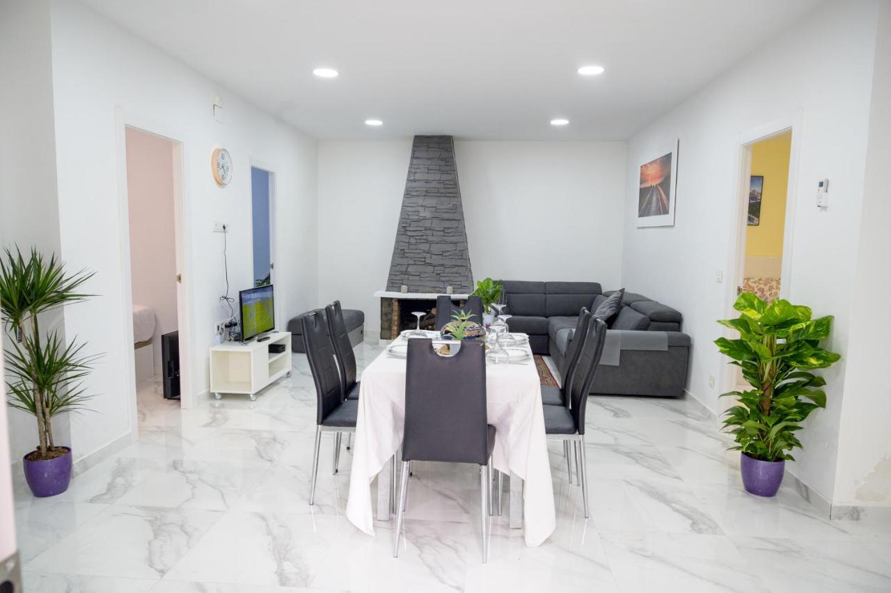 Villa Relax House Barcelone Sant Esteve Sesrovires Esterno foto