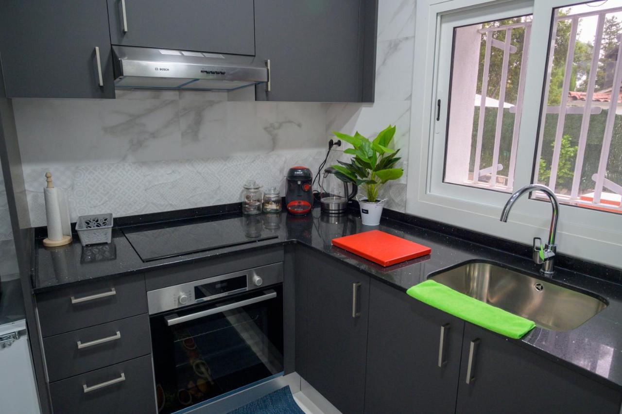 Villa Relax House Barcelone Sant Esteve Sesrovires Esterno foto
