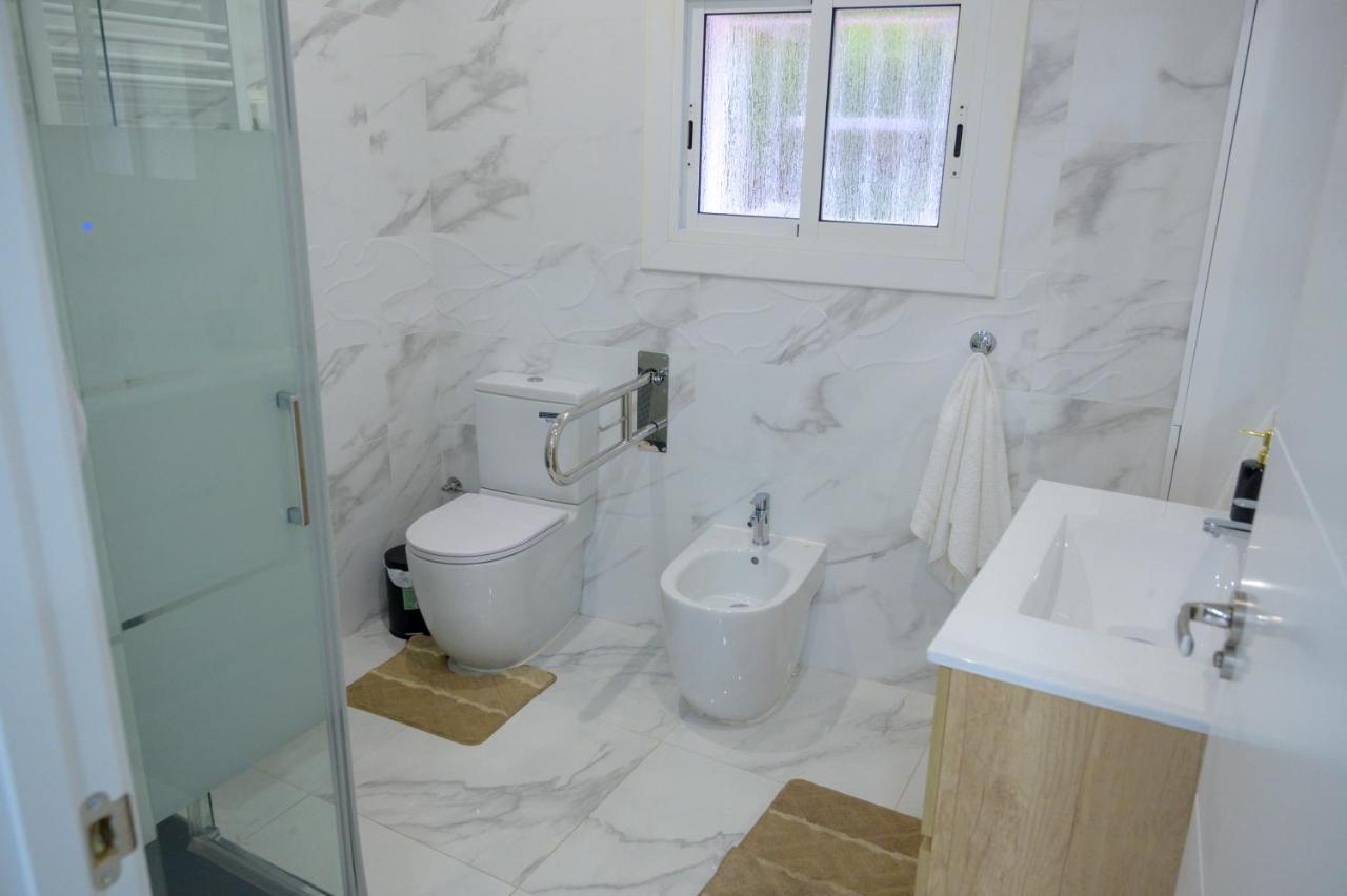 Villa Relax House Barcelone Sant Esteve Sesrovires Esterno foto