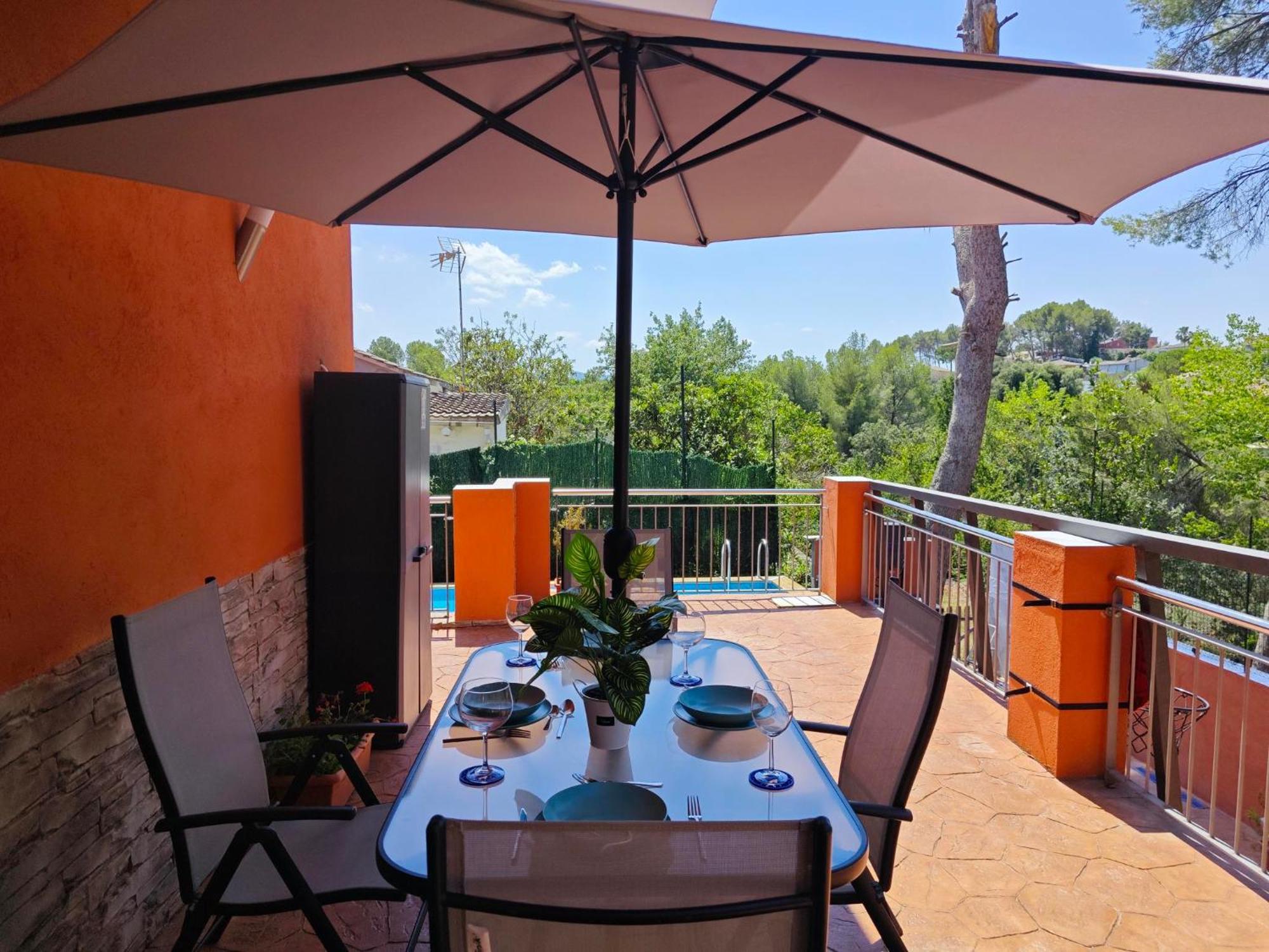 Villa Relax House Barcelone Sant Esteve Sesrovires Esterno foto
