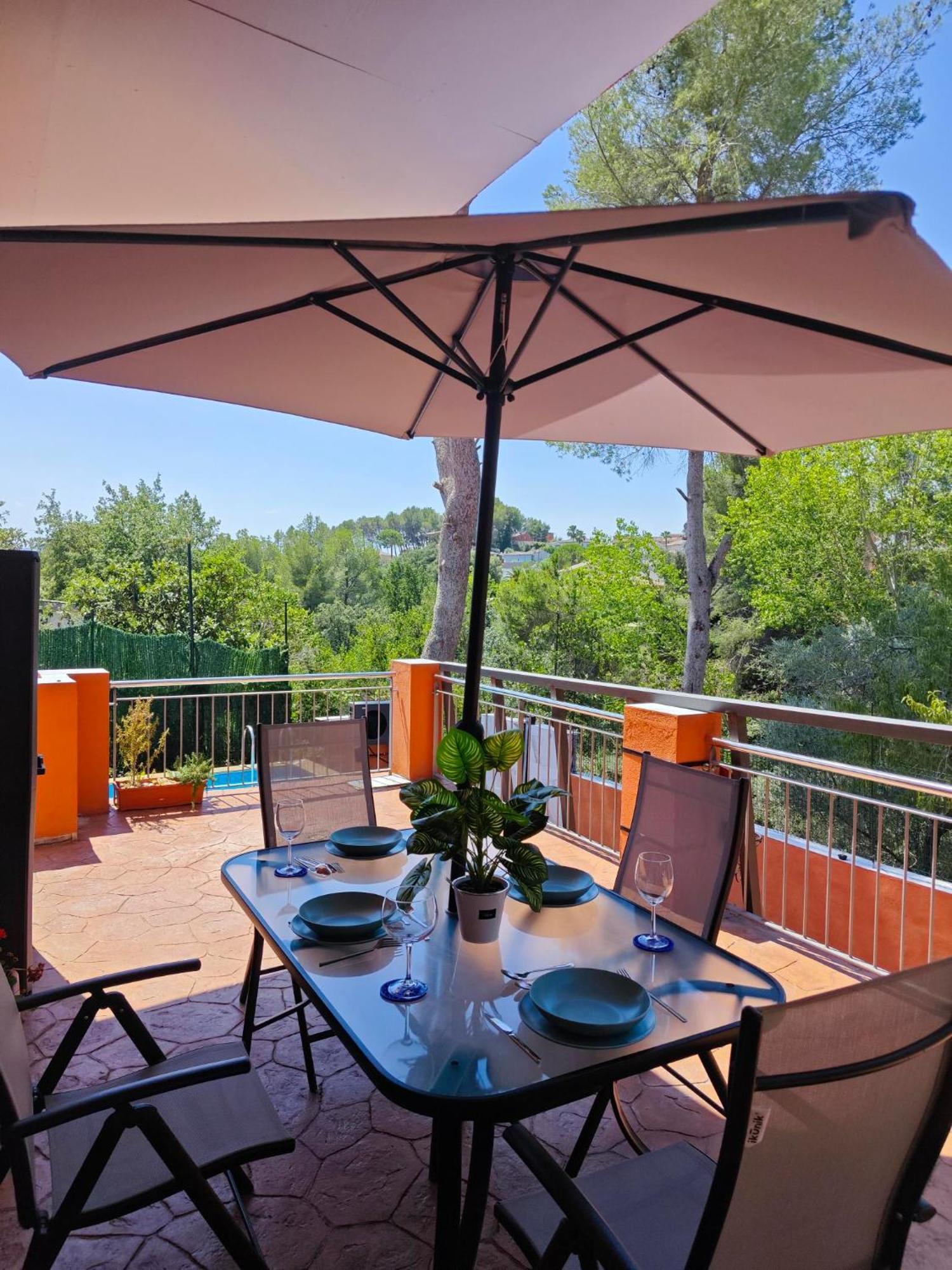 Villa Relax House Barcelone Sant Esteve Sesrovires Esterno foto